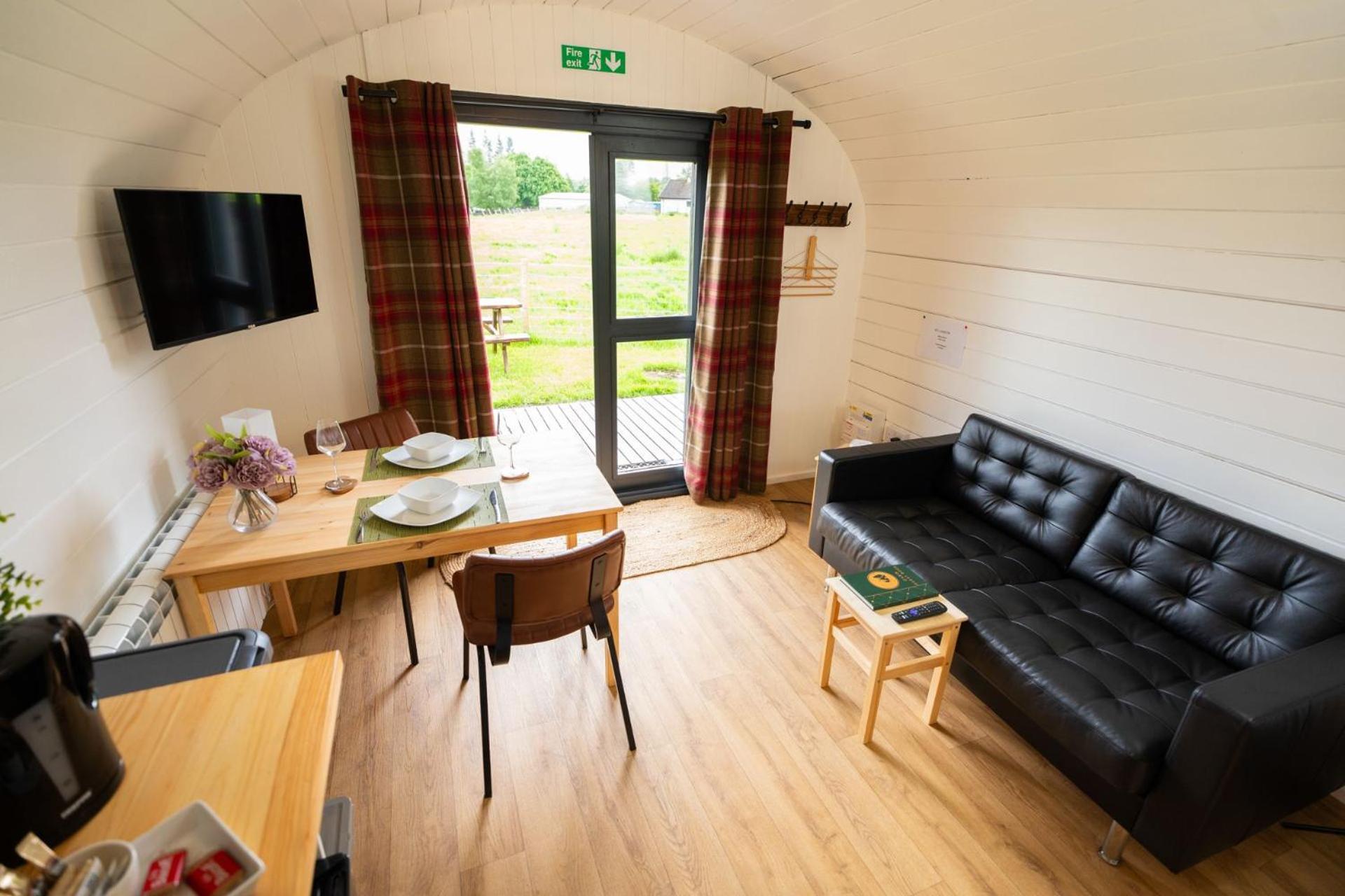 Ben Nevis Pod Villa Fort William Bagian luar foto